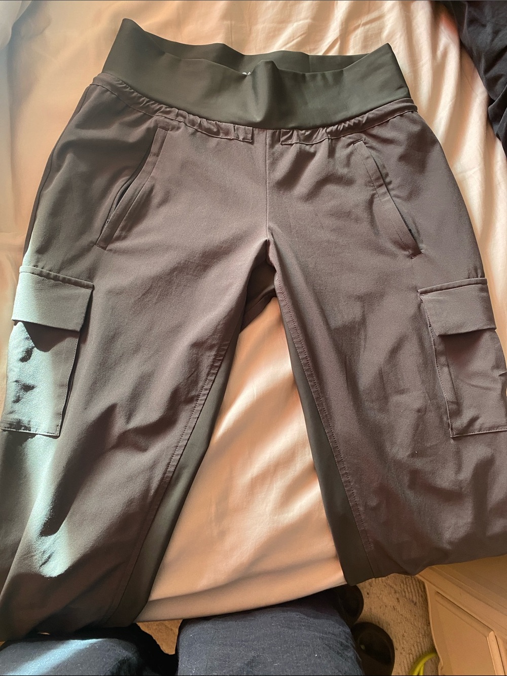Athleta Army Green Active Cargo Pants - 2P
